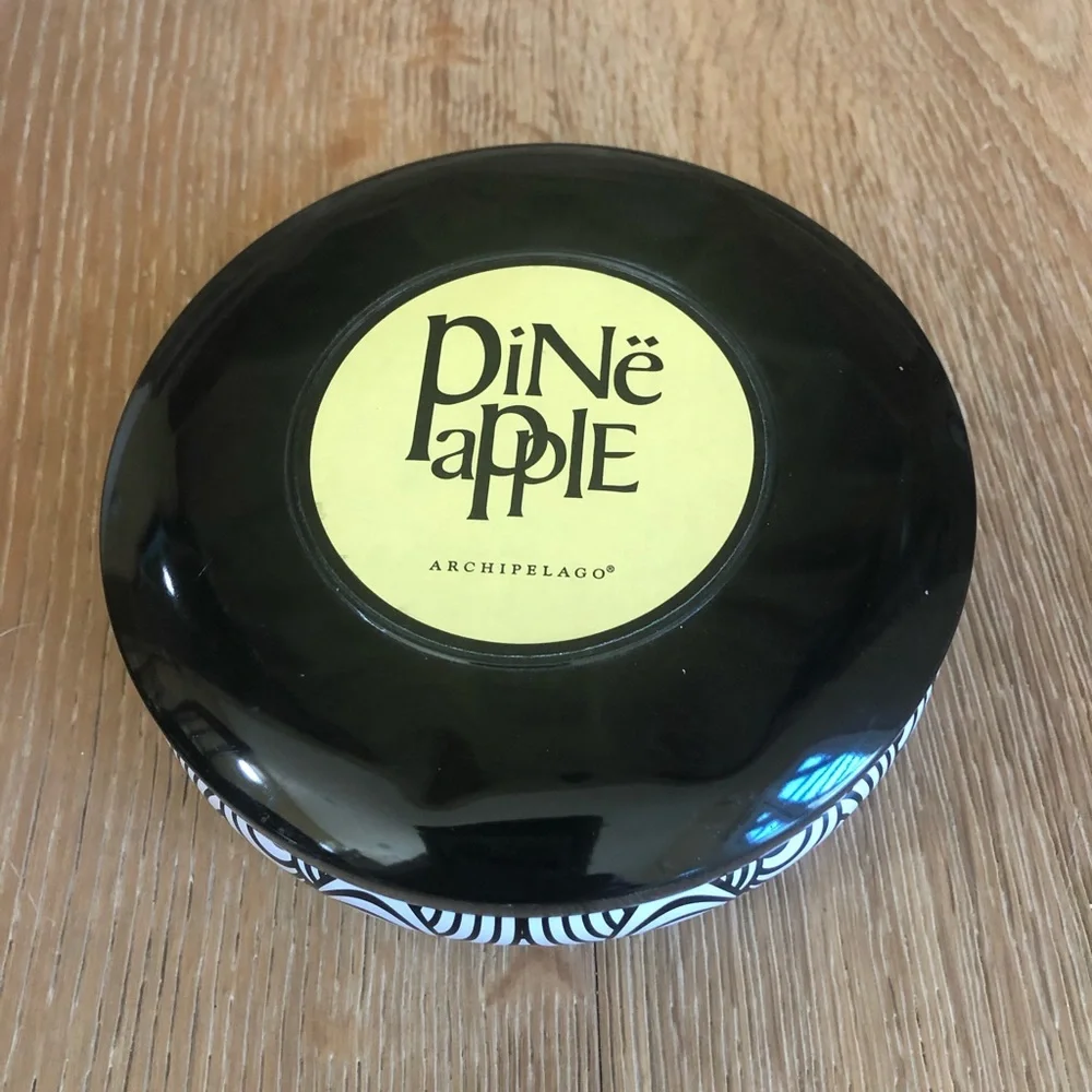 Archipelago amazing candle